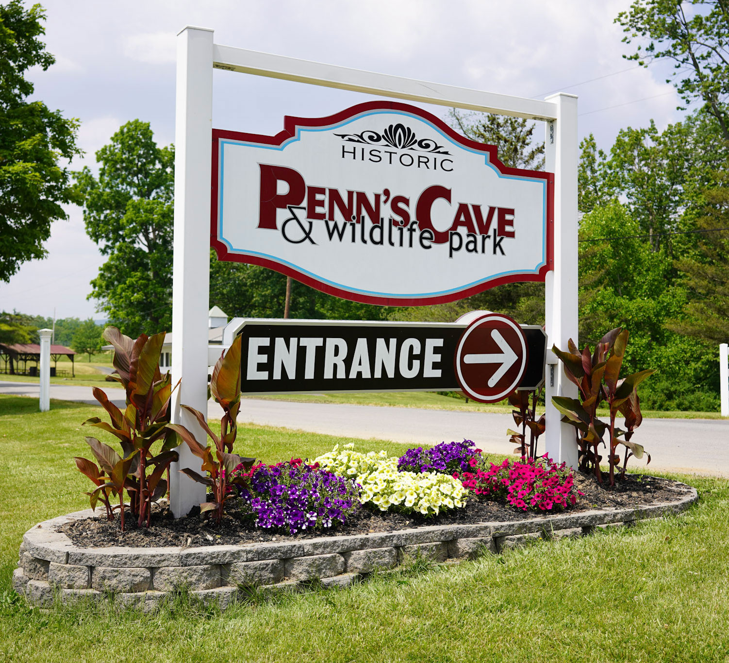 Penn's Cave Entrance